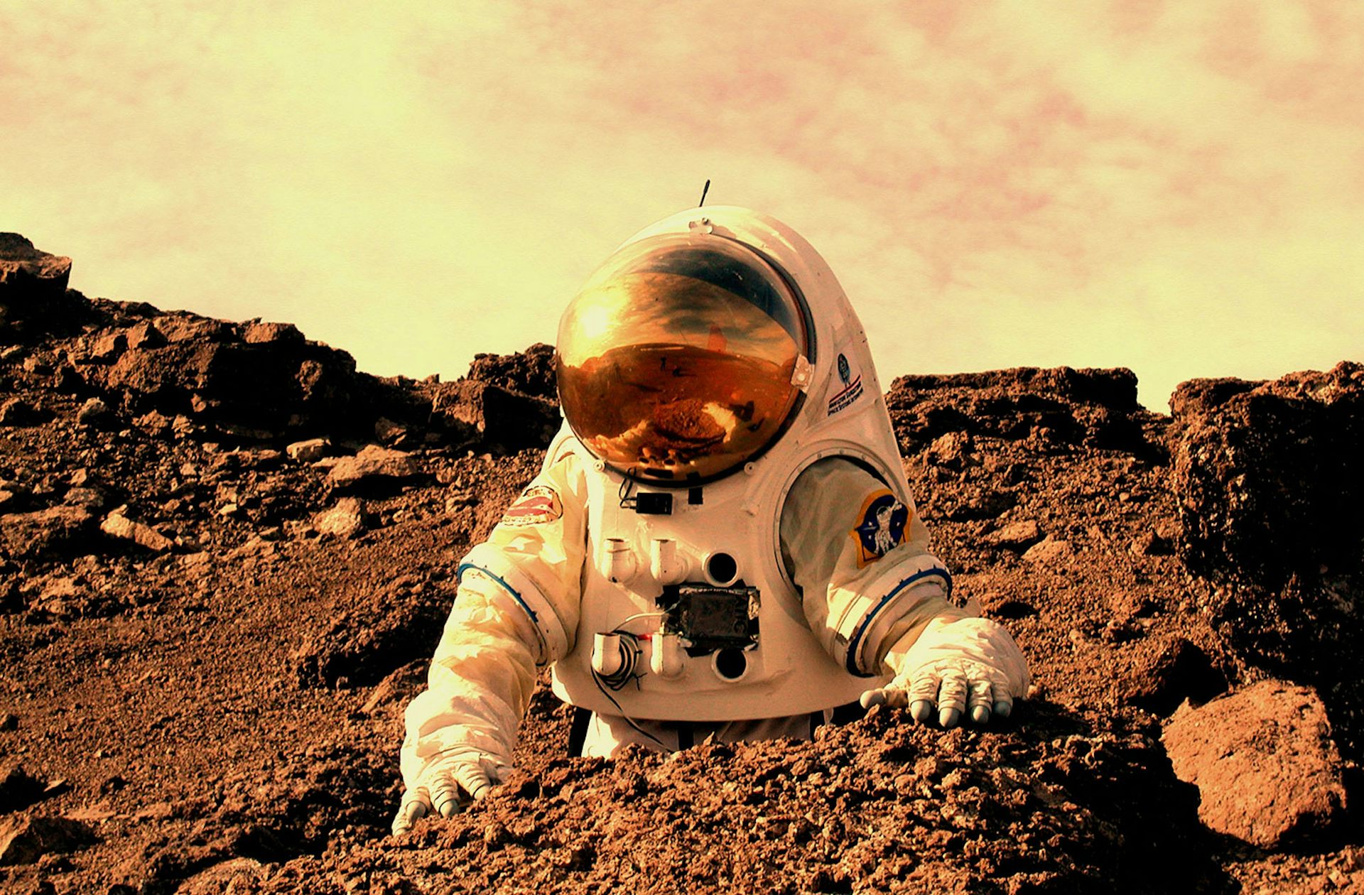 10 dangers of space travel 5 problems with space travel